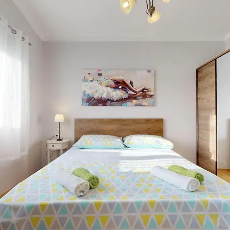 Apartament Beachfront Mihovil - With Private Pool *